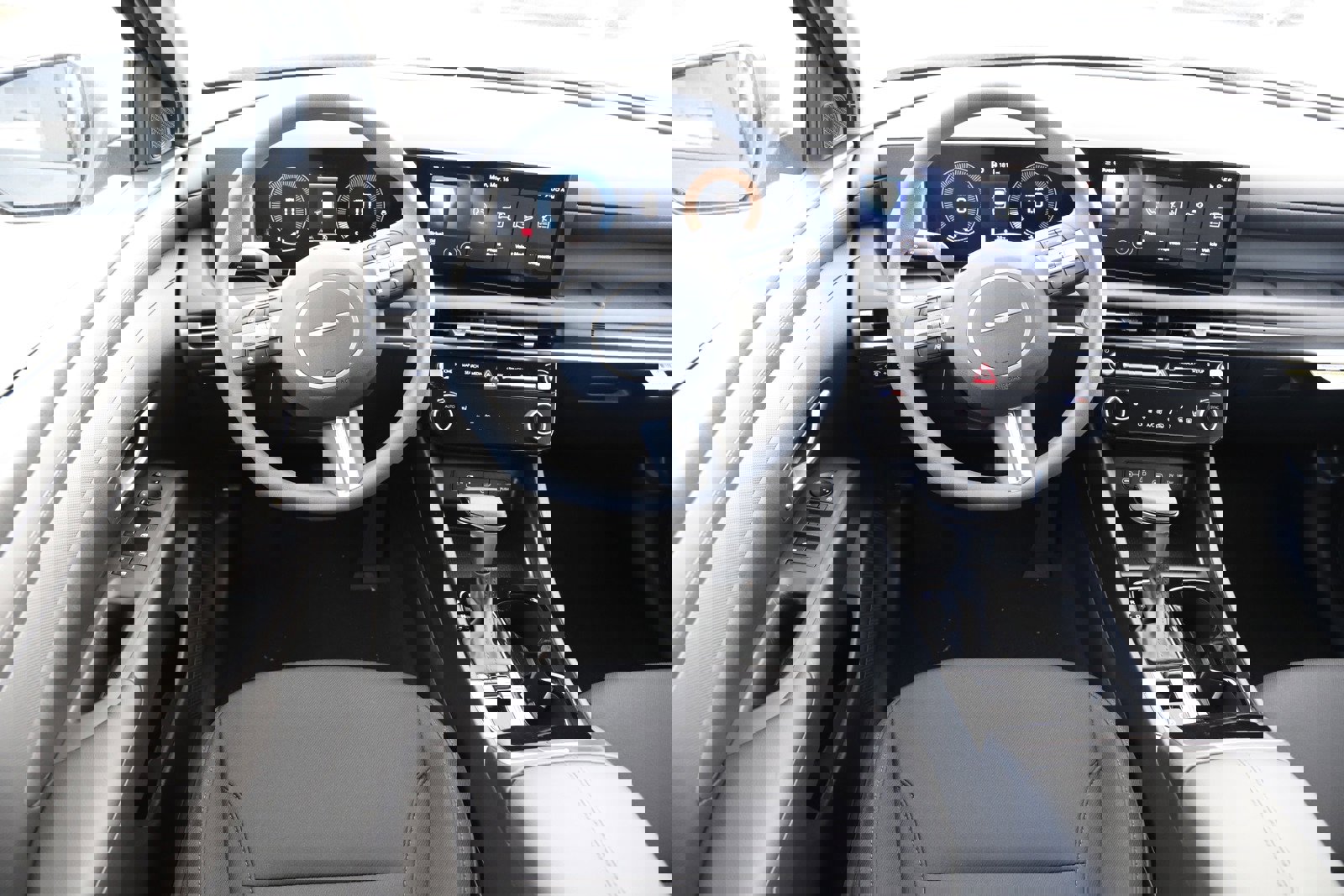 New 2026 Hyundai Tucson SEL image 17