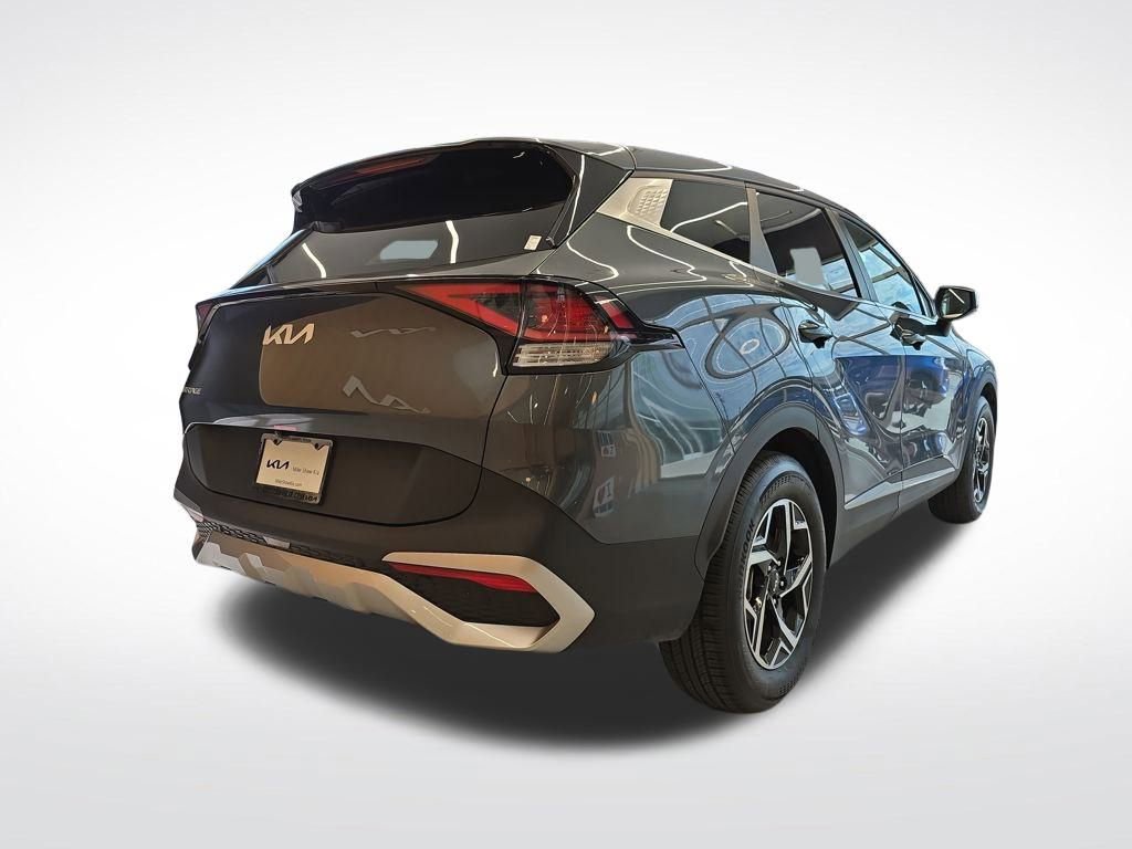 Certified 2025 Kia Sportage LX image 6