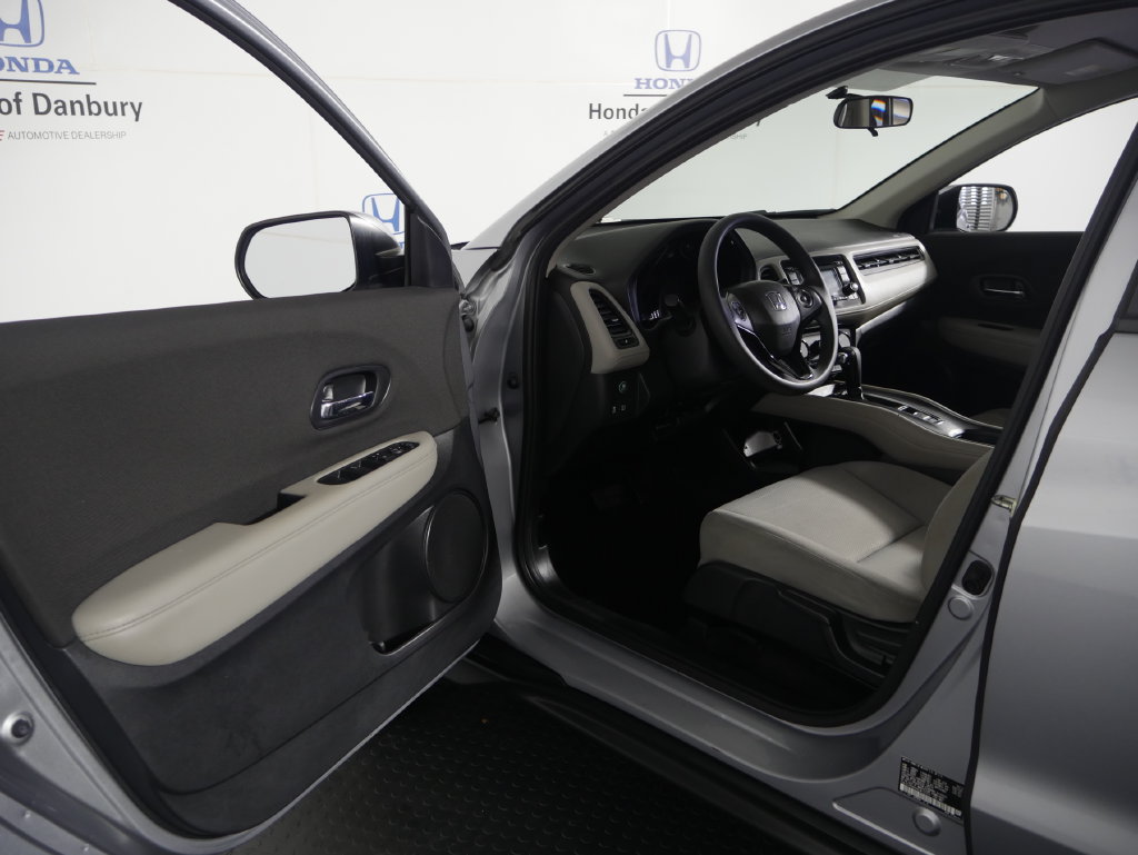 Used 2020 Honda HR-V LX image 11