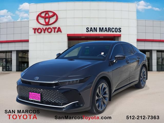 Used 2023 Toyota Crown Limited image 1