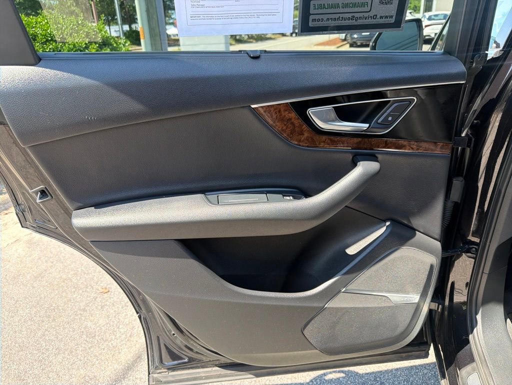 Used 2018 Audi Q7 3.0T Prestige AWD/4WD image 22