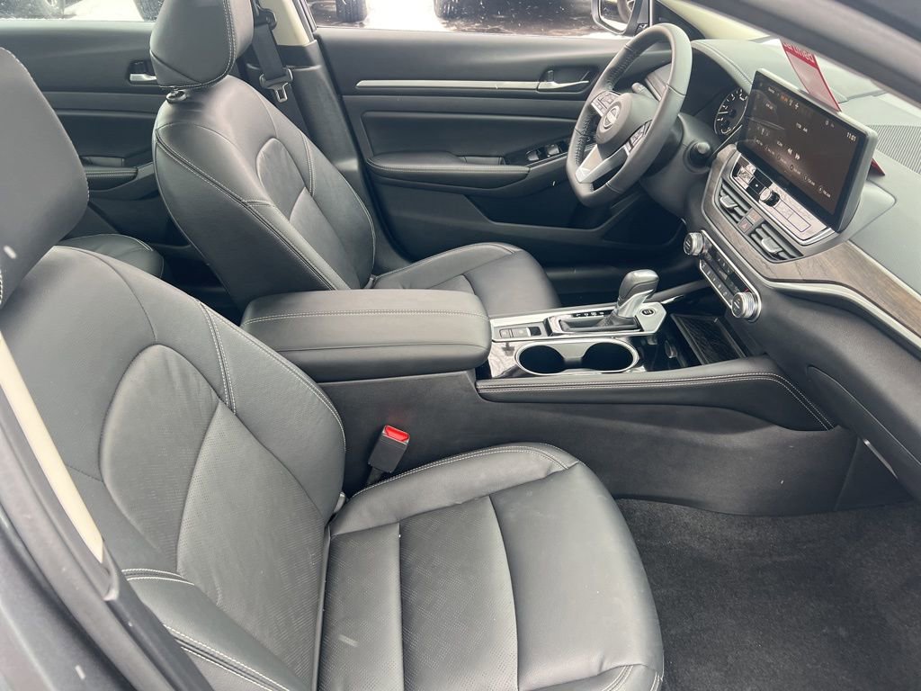 Certified 2025 Nissan Altima 2.5 SL image 23