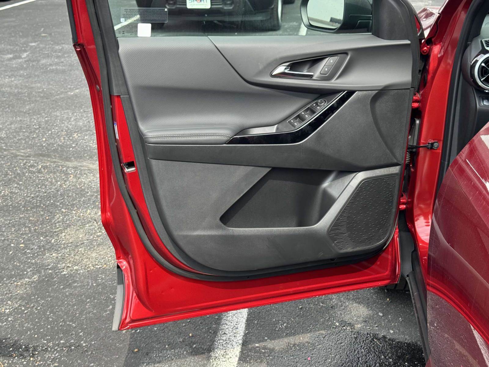 New 2026 Chevrolet Equinox LT w/ Midnight Edition image 14