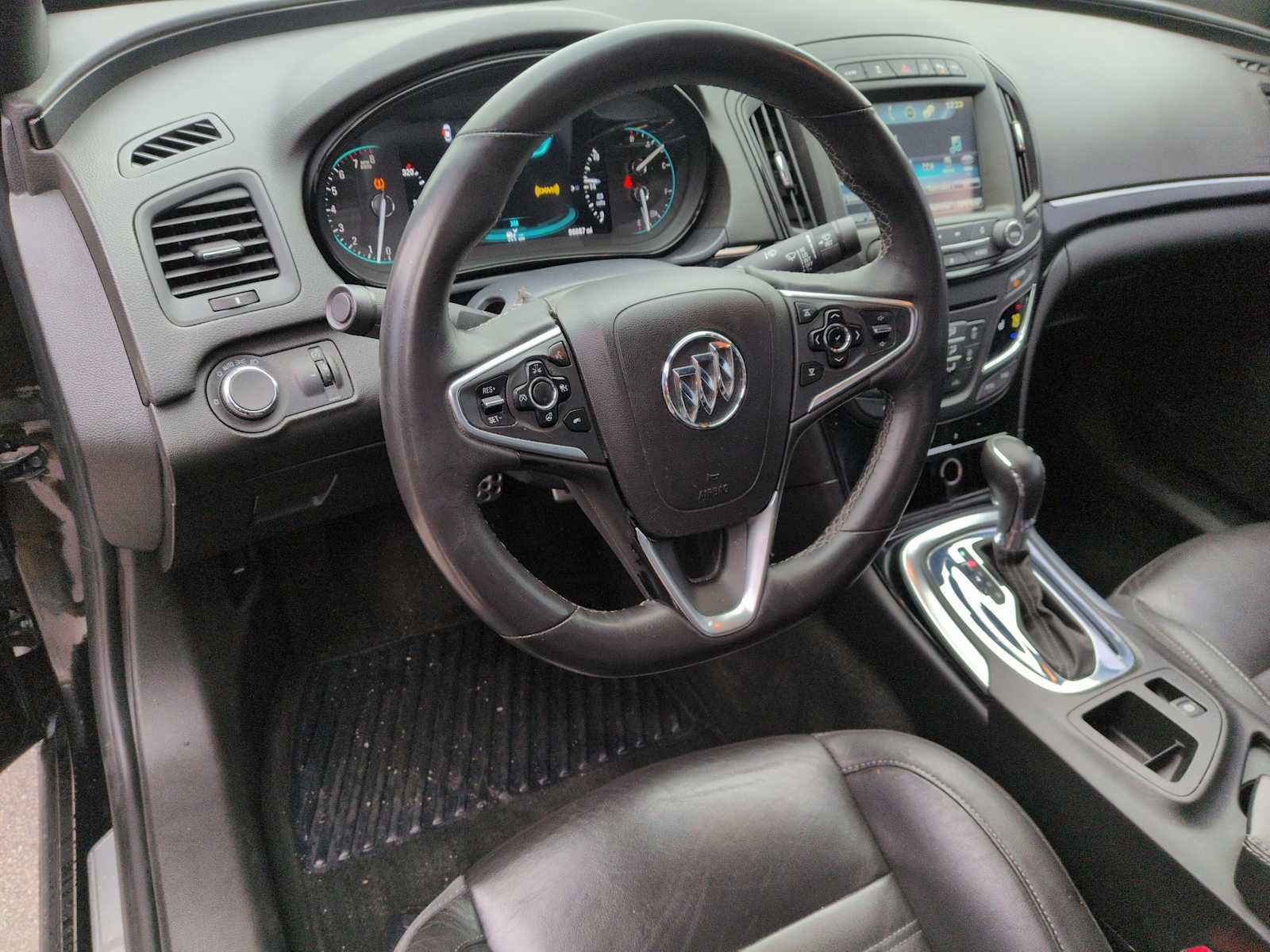 Used 2017 Buick Regal GS w/ Driver Confidence Package #2 image 3