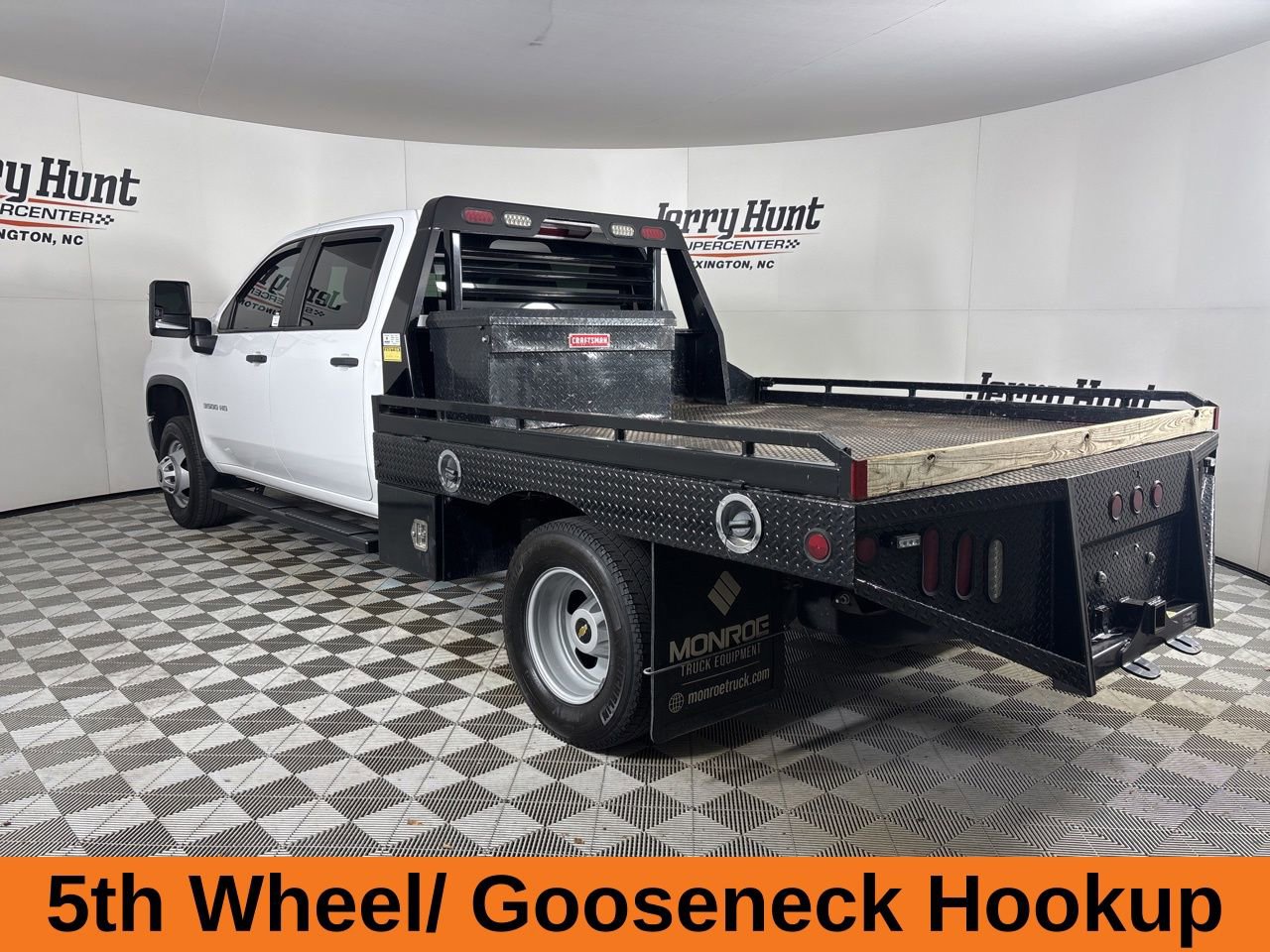 Used 2023 Chevrolet Silverado 3500 W/T w/ WT Convenience Package image 7