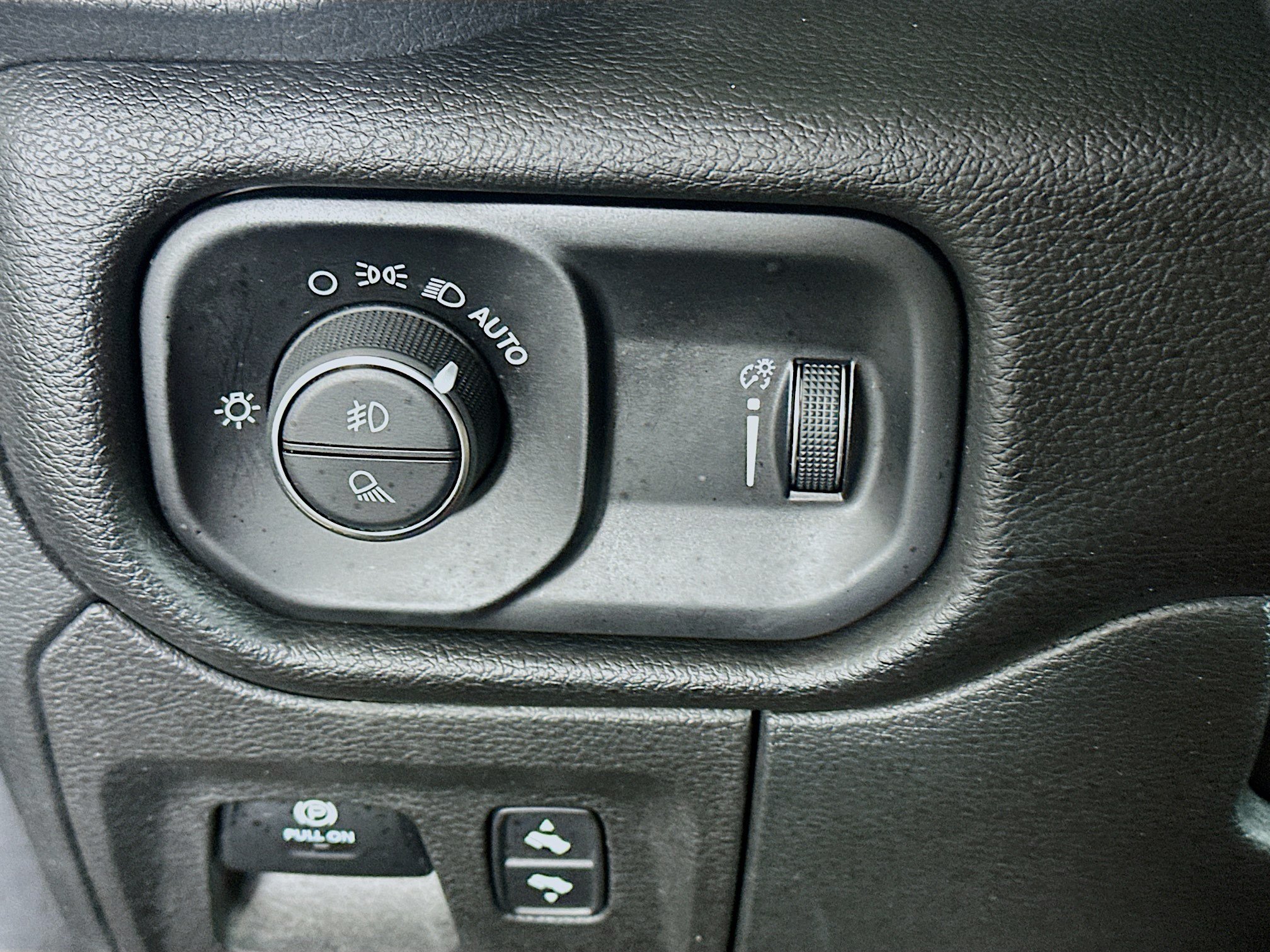 Used 2022 RAM 1500 Big Horn AWD/4WD image 17
