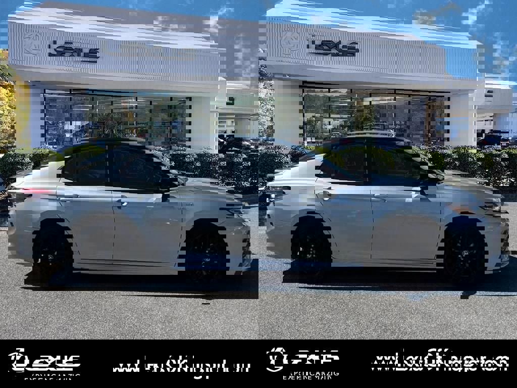 Used 2021 Toyota Camry XSE image 6