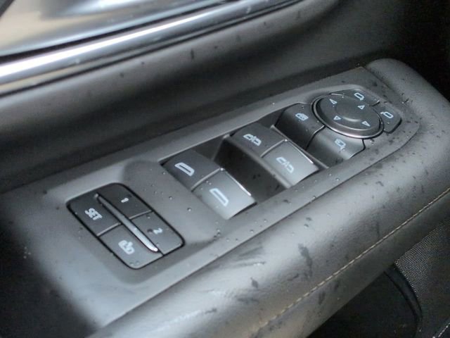 Used 2024 Chevrolet Suburban High Country image 28