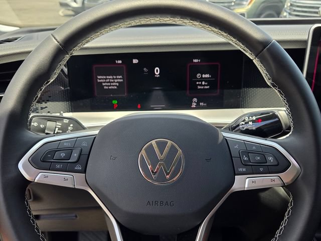 Certified 2025 Volkswagen Tiguan SE FWD image 24