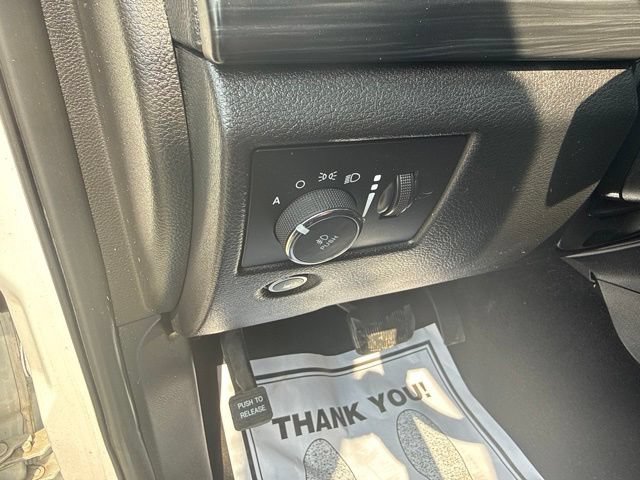 Used 2021 Jeep Grand Cherokee Laredo X AWD/4WD image 19