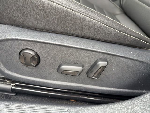 Used 2024 Volkswagen Jetta SE FWD image 22