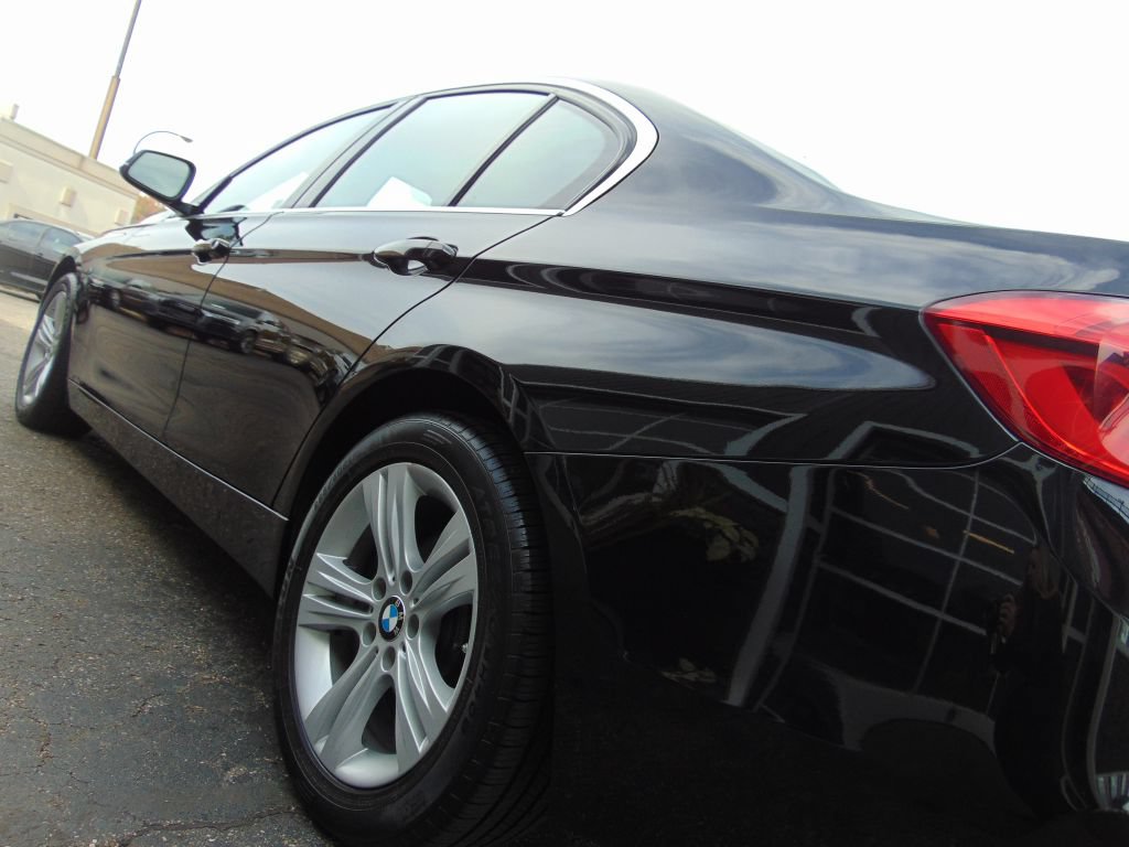 Used 2018 BMW 330i xDrive Sedan w/ Convenience Package AWD/4WD image 16