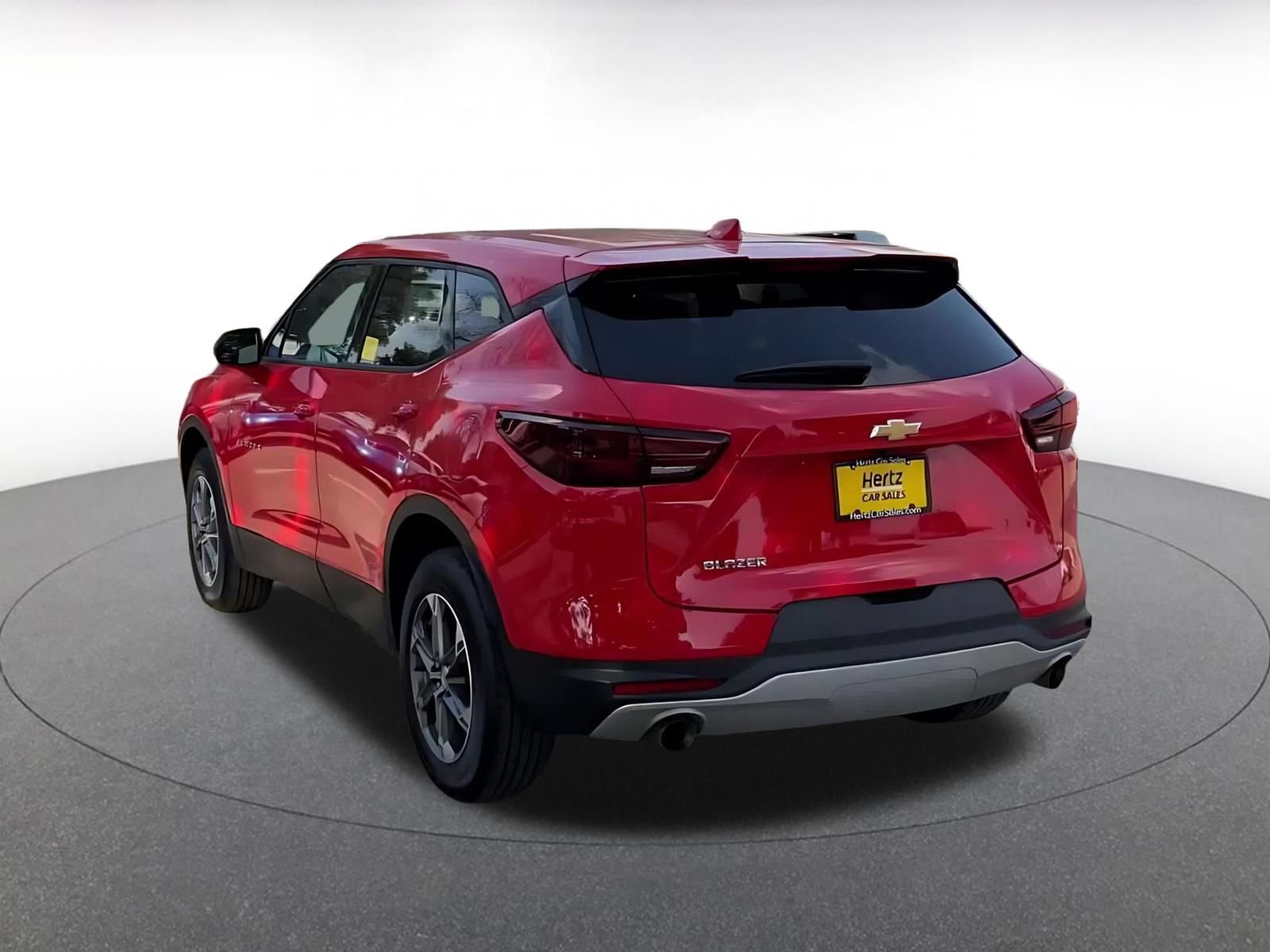 Used 2025 Chevrolet Blazer LT FWD image 11