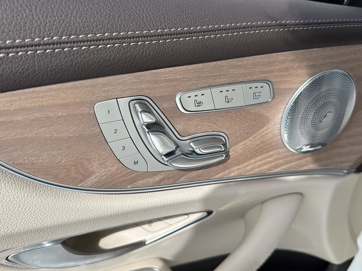 Used 2020 Mercedes-Benz E 450 4MATIC Cabriolet image 28