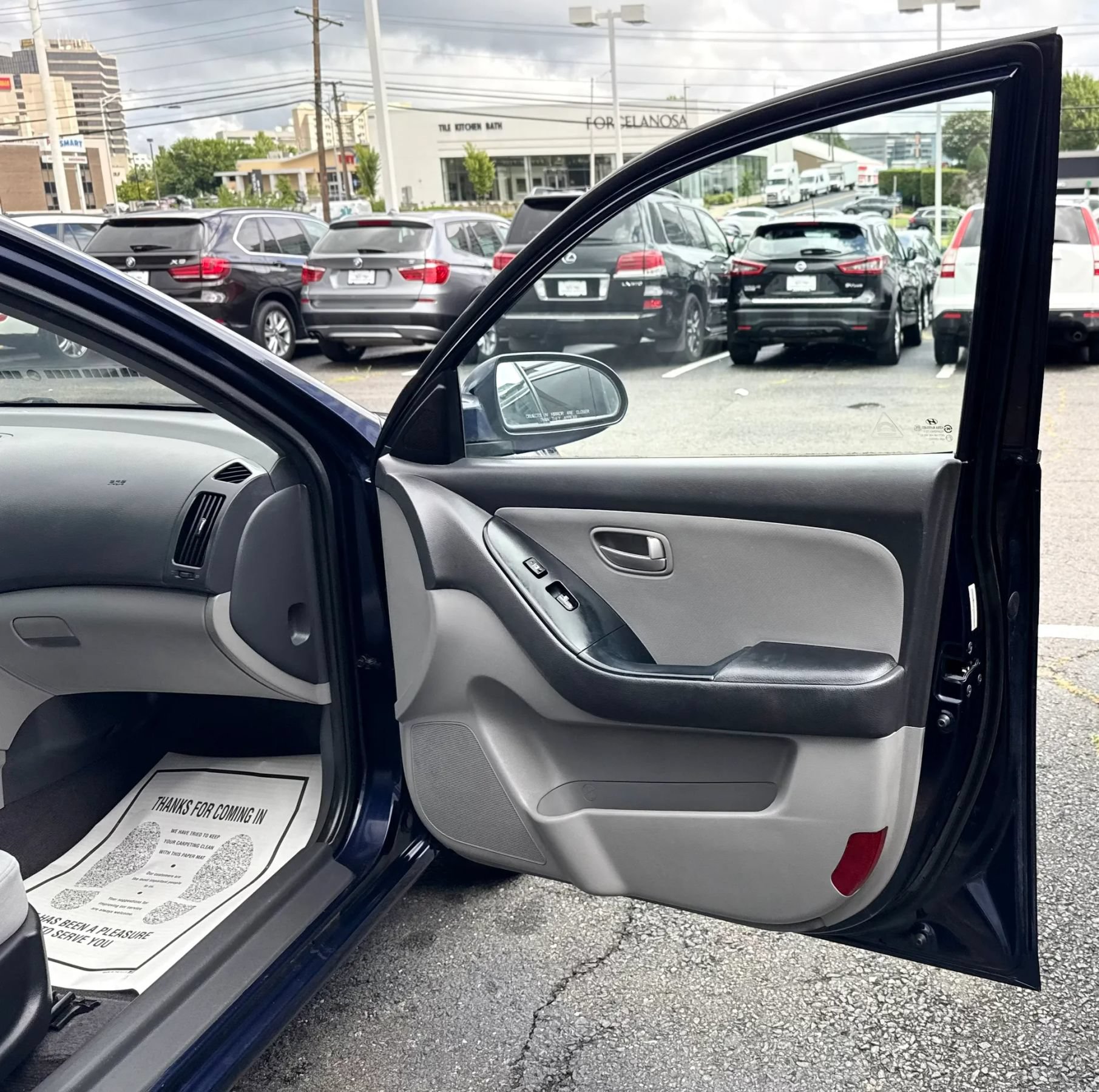 Used 2008 Hyundai Elantra SE FWD image 29