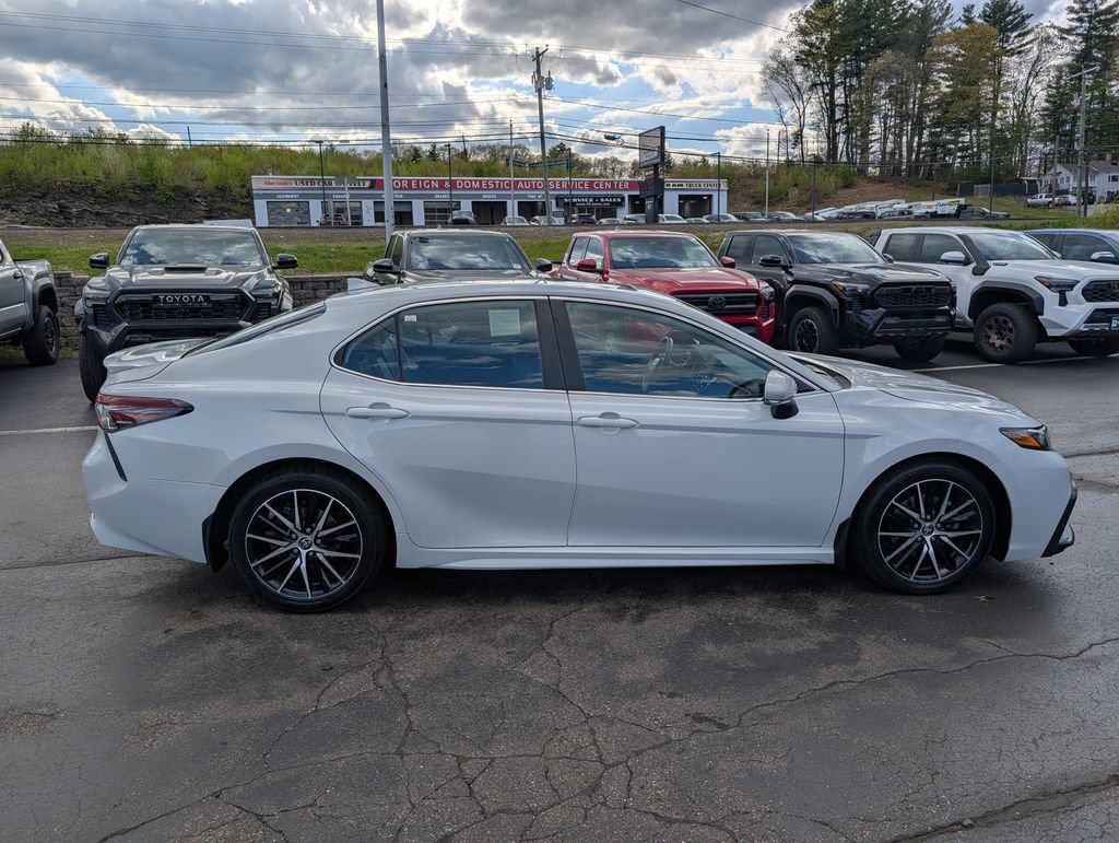 Used 2024 Toyota Camry SE w/ Cold Weather Package AWD/4WD image 8