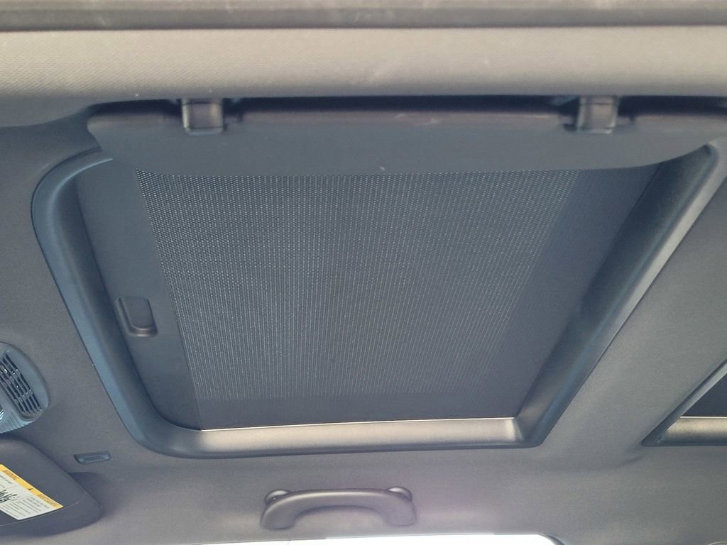 Used 2022 MINI Cooper SE image 13