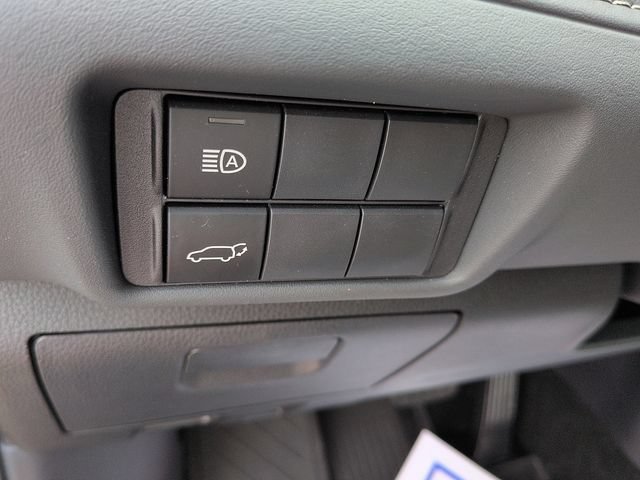 Certified 2025 Toyota Highlander XLE AWD/4WD image 18