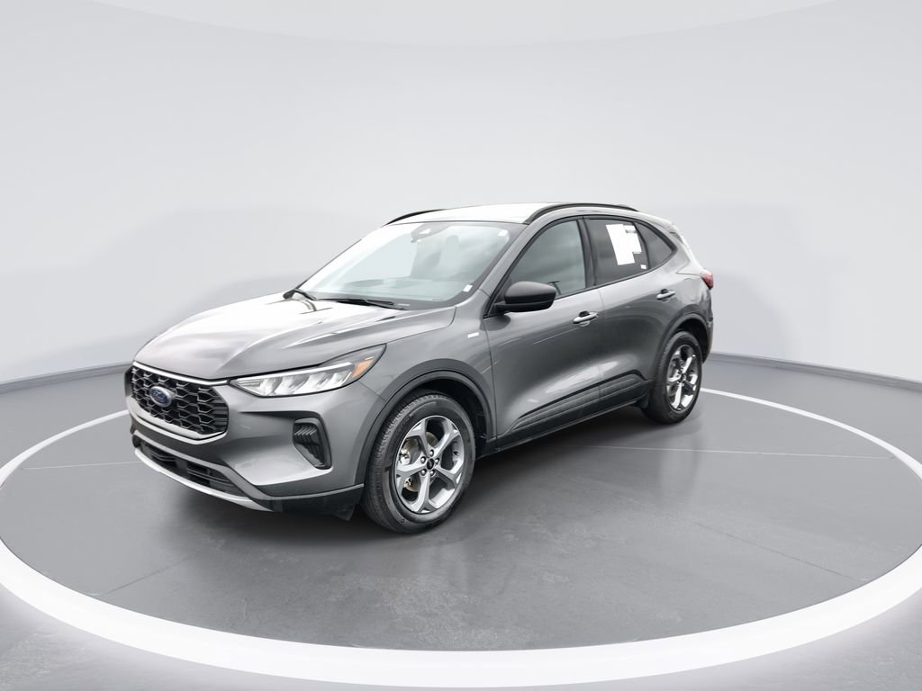 Used 2025 Ford Escape ST-Line w/ Equipment Group 301A image 4