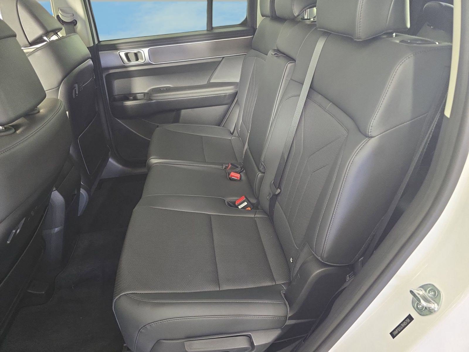 Certified 2024 Hyundai Santa Fe XRT AWD/4WD image 12