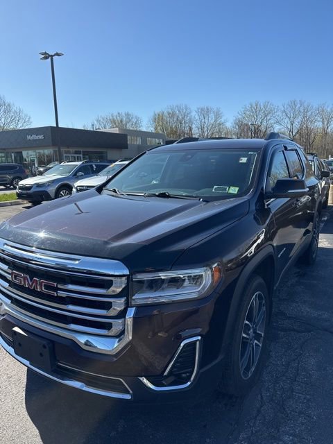 Used 2021 GMC Acadia SLT AWD/4WD image 3