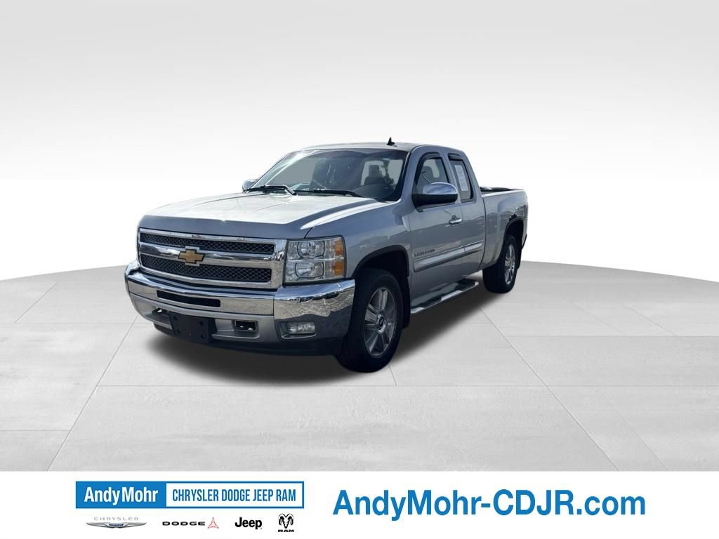 Used 2013 Chevrolet Silverado 1500 LT AWD/4WD image 3