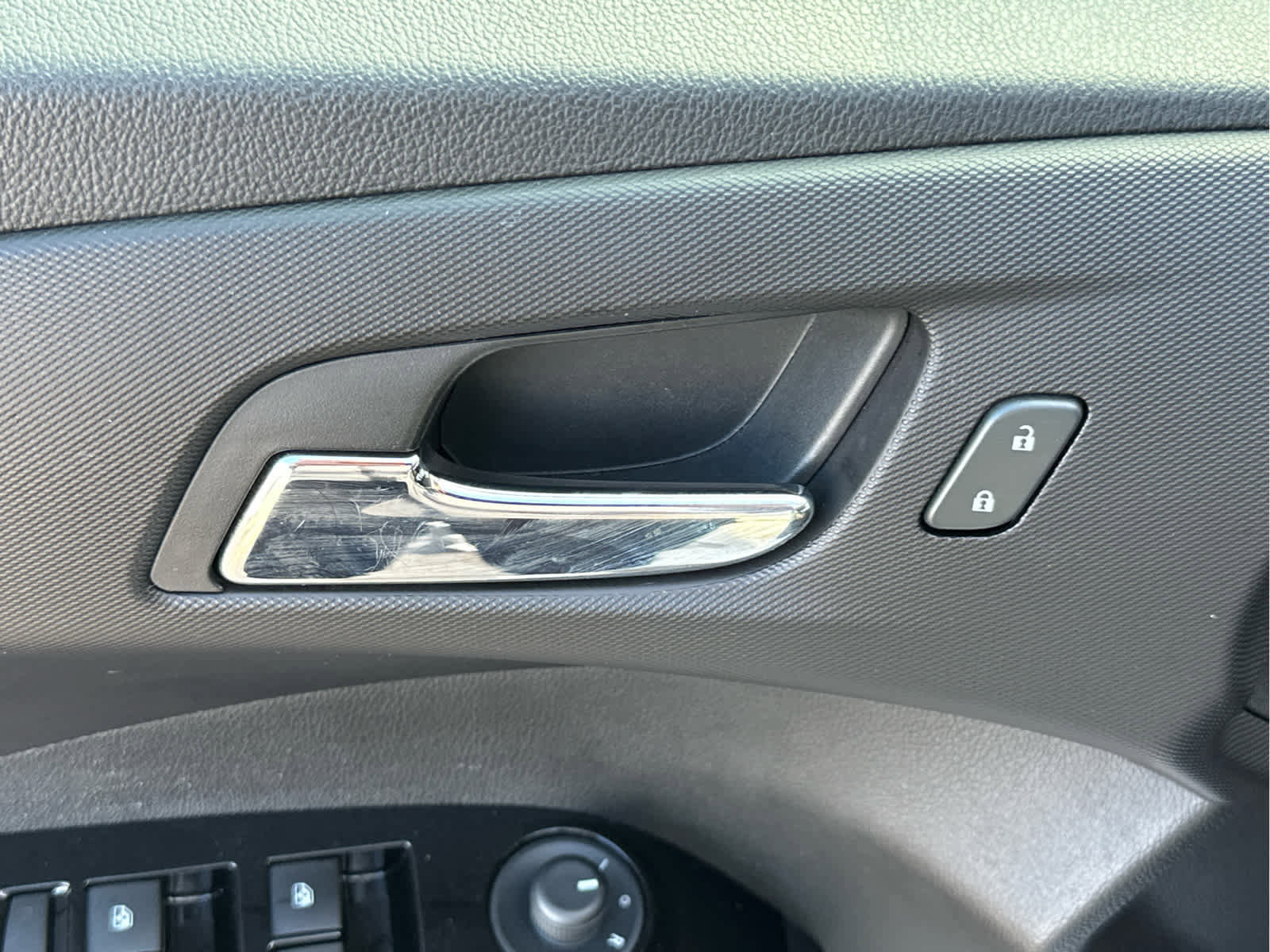 Used 2020 Chevrolet Sonic LT w/ Convenience Package image 19