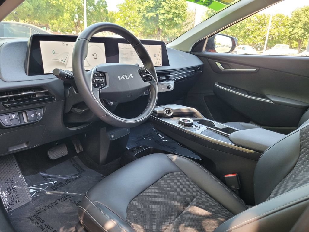 Used 2024 Kia EV6 Light RWD image 11