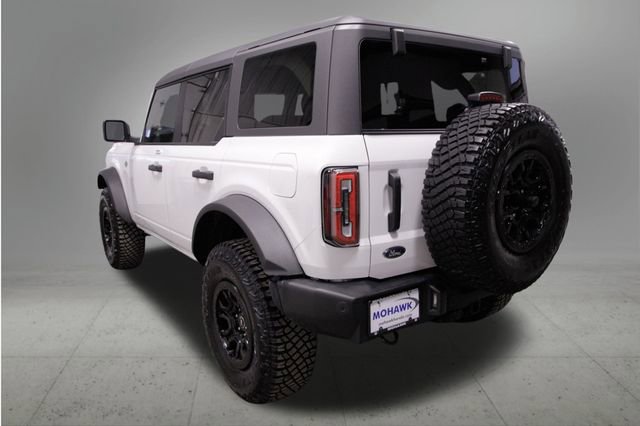 Used 2022 Ford Bronco Wildtrak image 3