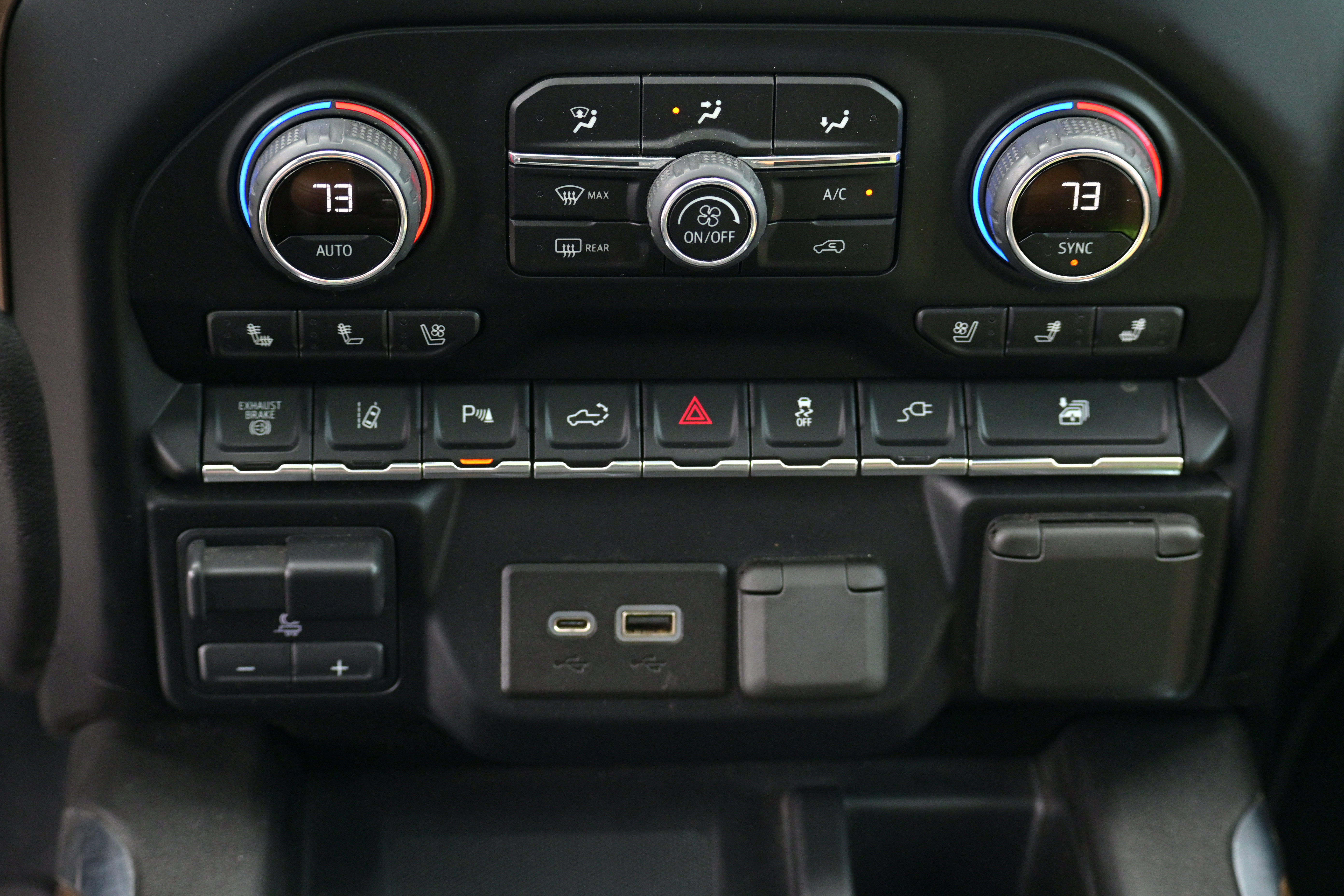 Used 2020 Chevrolet Silverado 2500 High Country image 24