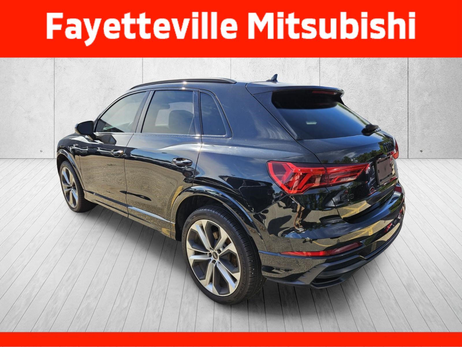 Used 2022 Audi Q3 2.0T Premium Plus w/ Premium Plus Package AWD/4WD image 8