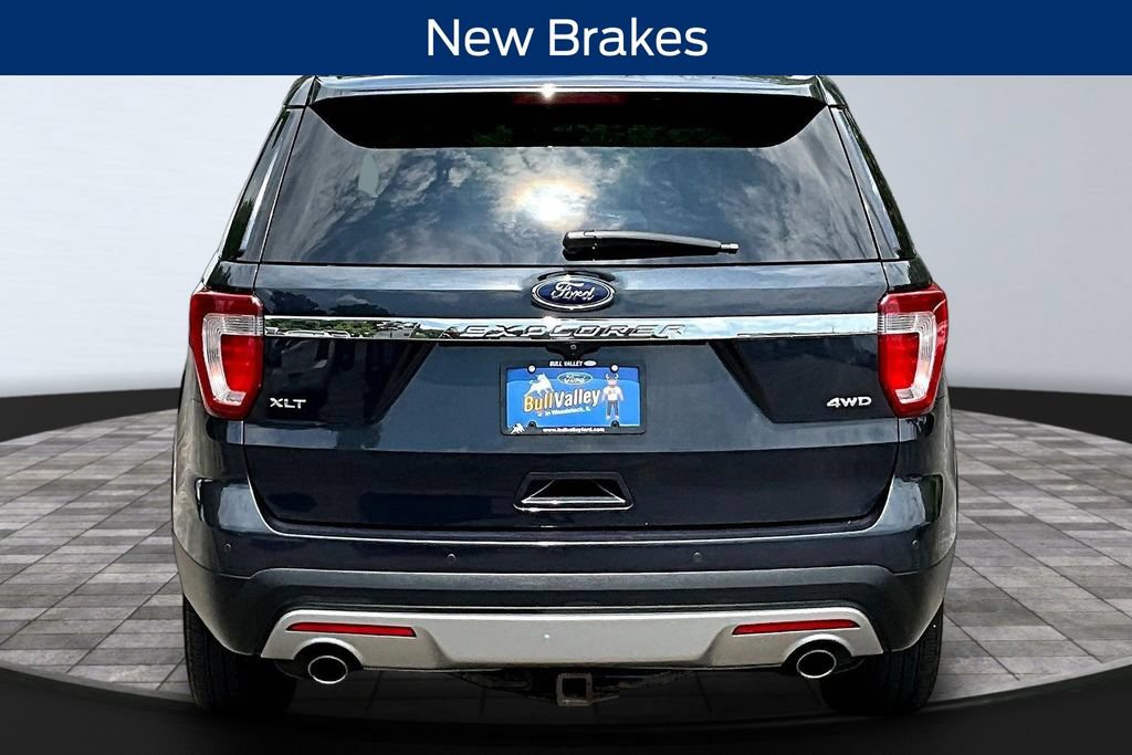 Used 2017 Ford Explorer XLT AWD/4WD image 5