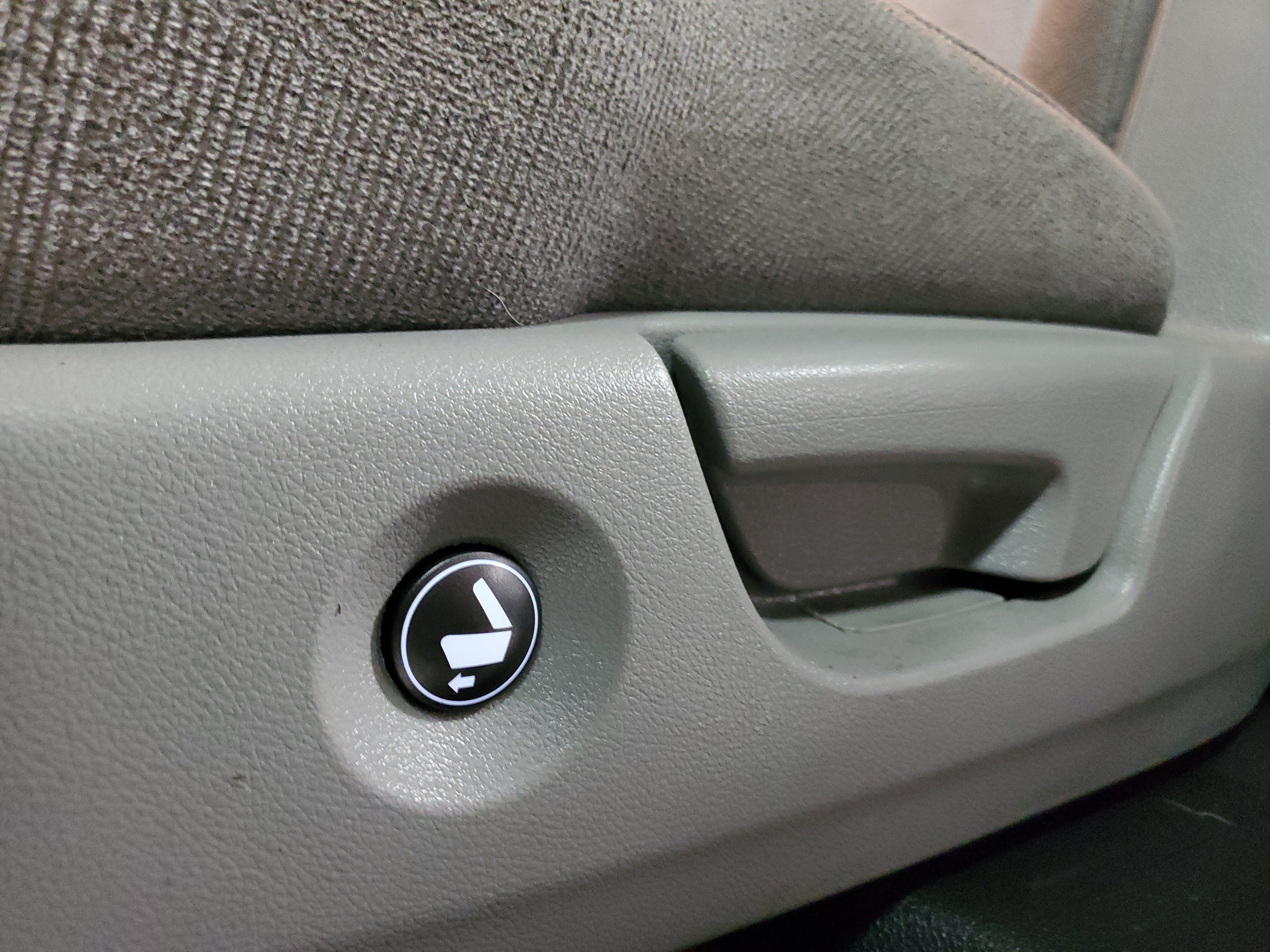 Used 2021 Honda Pilot EX image 10