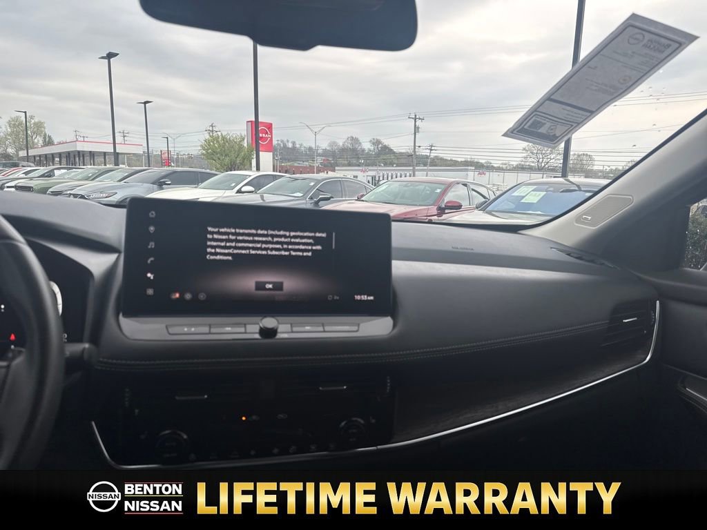 Certified 2024 Nissan Rogue Platinum w/ Platinum Premium Package image 15