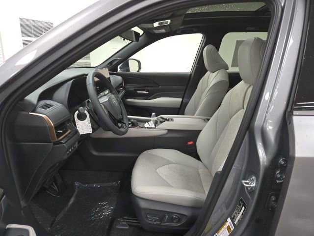New 2026 Toyota Grand Highlander AWD Hybrid image 20