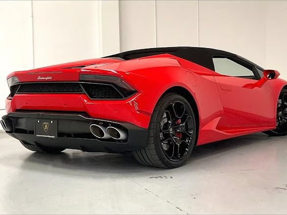 Used 2017 Lamborghini Huracan LP 580-2 RWD image 3