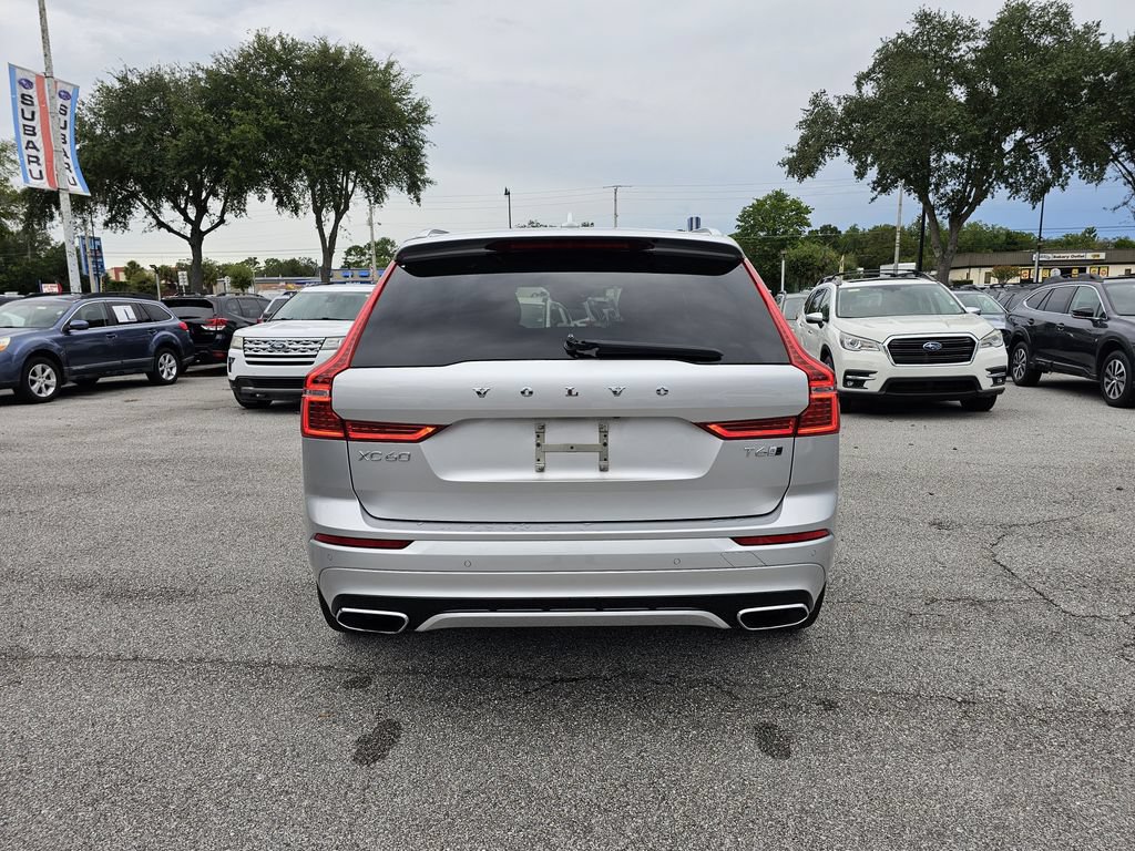 Used 2018 Volvo XC60 T6 R-Design w/ Convenience Package AWD/4WD image 4
