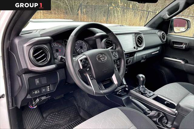 Certified 2021 Toyota Tacoma TRD Sport w/ Technology Package AWD/4WD image 17