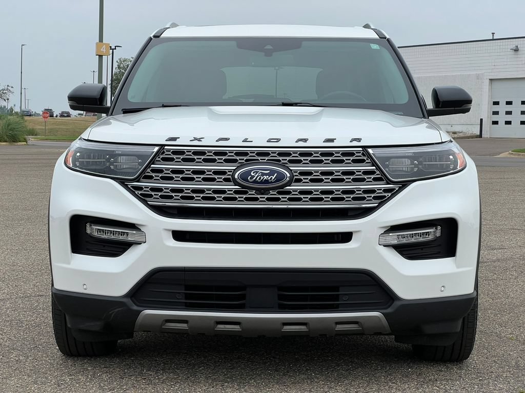 Used 2023 Ford Explorer Limited w/ Equipment Group 301A AWD/4WD image 53