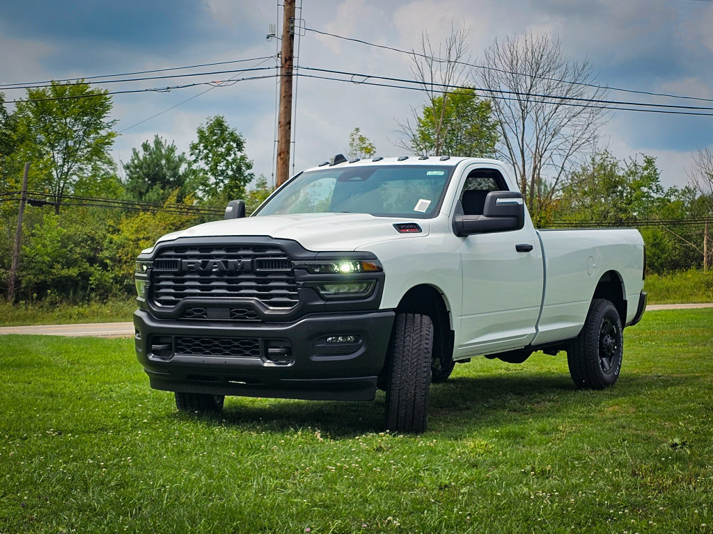 New 2026 RAM 3500 Tradesman AWD/4WD image 9