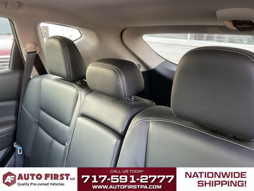 Used 2017 Nissan Murano Platinum w/ Platinum Technology Package FWD image 9