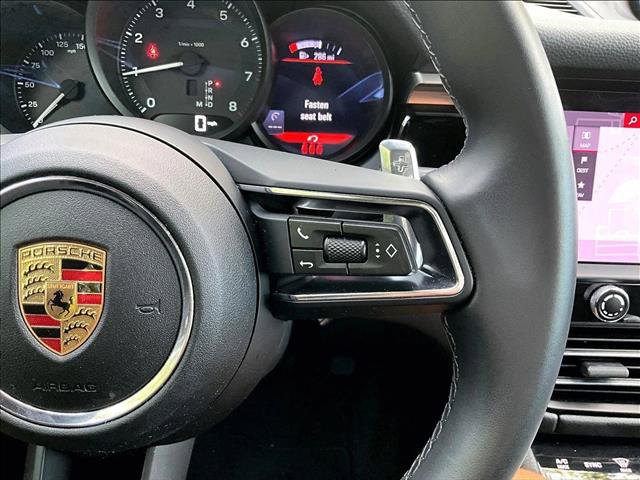 Used 2024 Porsche Macan AWD/4WD image 21