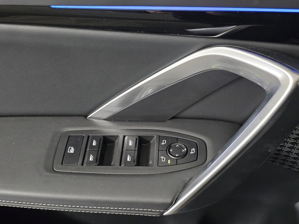 Used 2025 BMW X1 xDrive28i w/ Convenience Package image 13