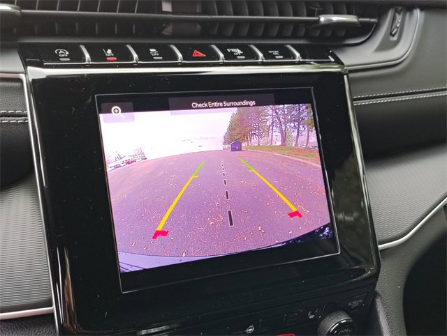 New 2025 Jeep Grand Cherokee Altitude image 3