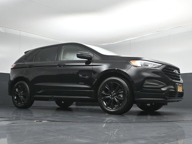 Certified 2024 Ford Edge SE w/ Black Appearance Package AWD/4WD image 36