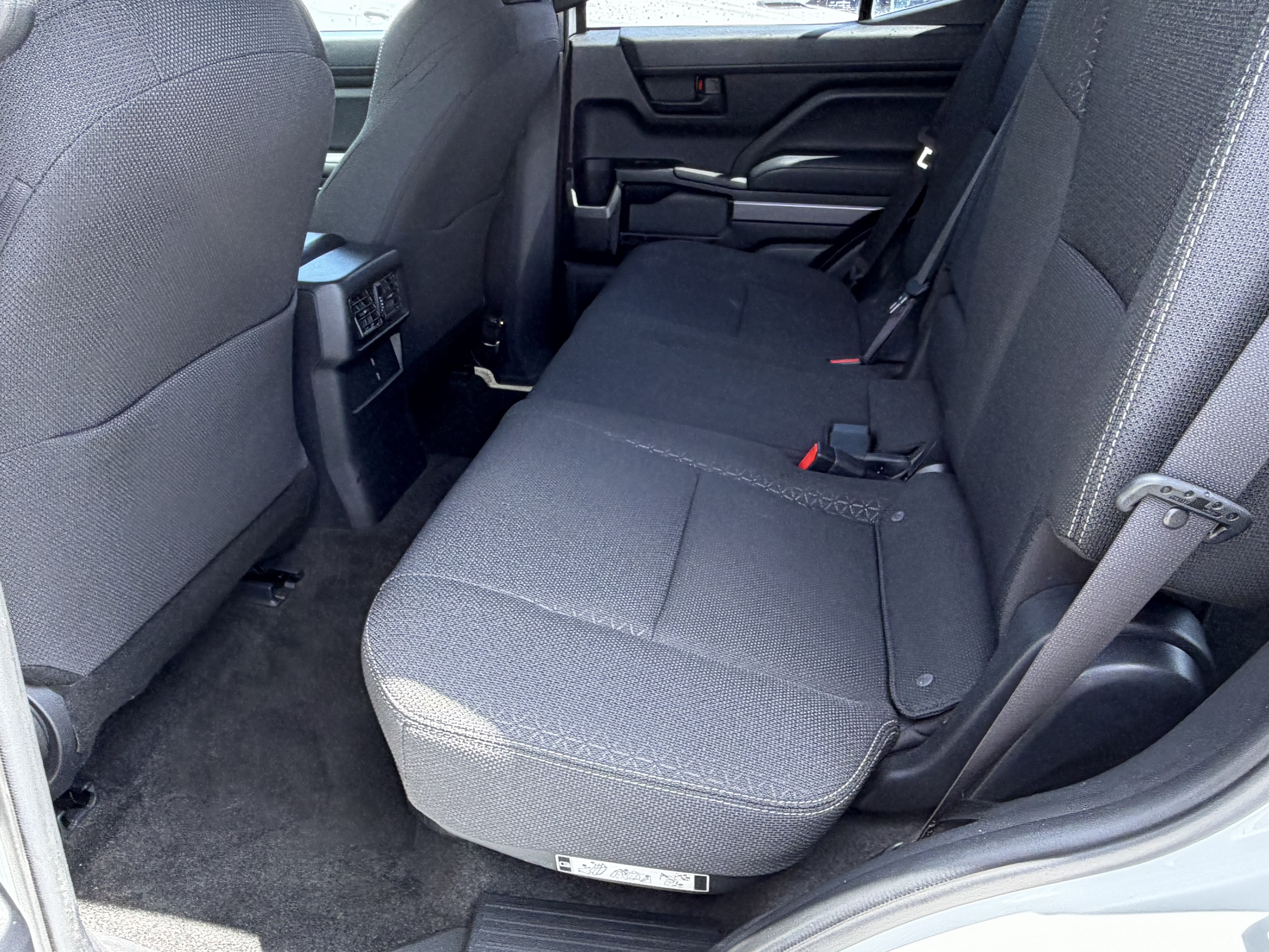 Certified 2025 Toyota 4Runner SR5 AWD/4WD image 23