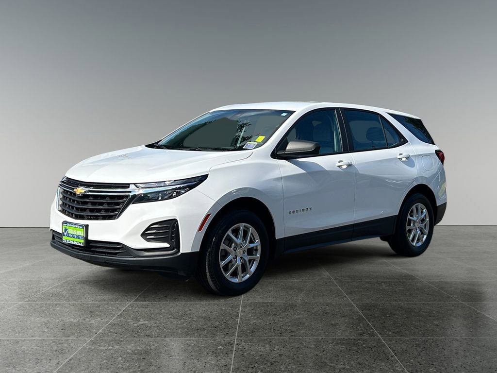 Used 2022 Chevrolet Equinox LS image 3