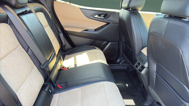 Used 2026 Chevrolet Equinox ACTIV w/ Convenience Package III FWD image 27