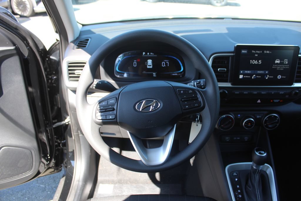New 2026 Hyundai Venue SE FWD image 15