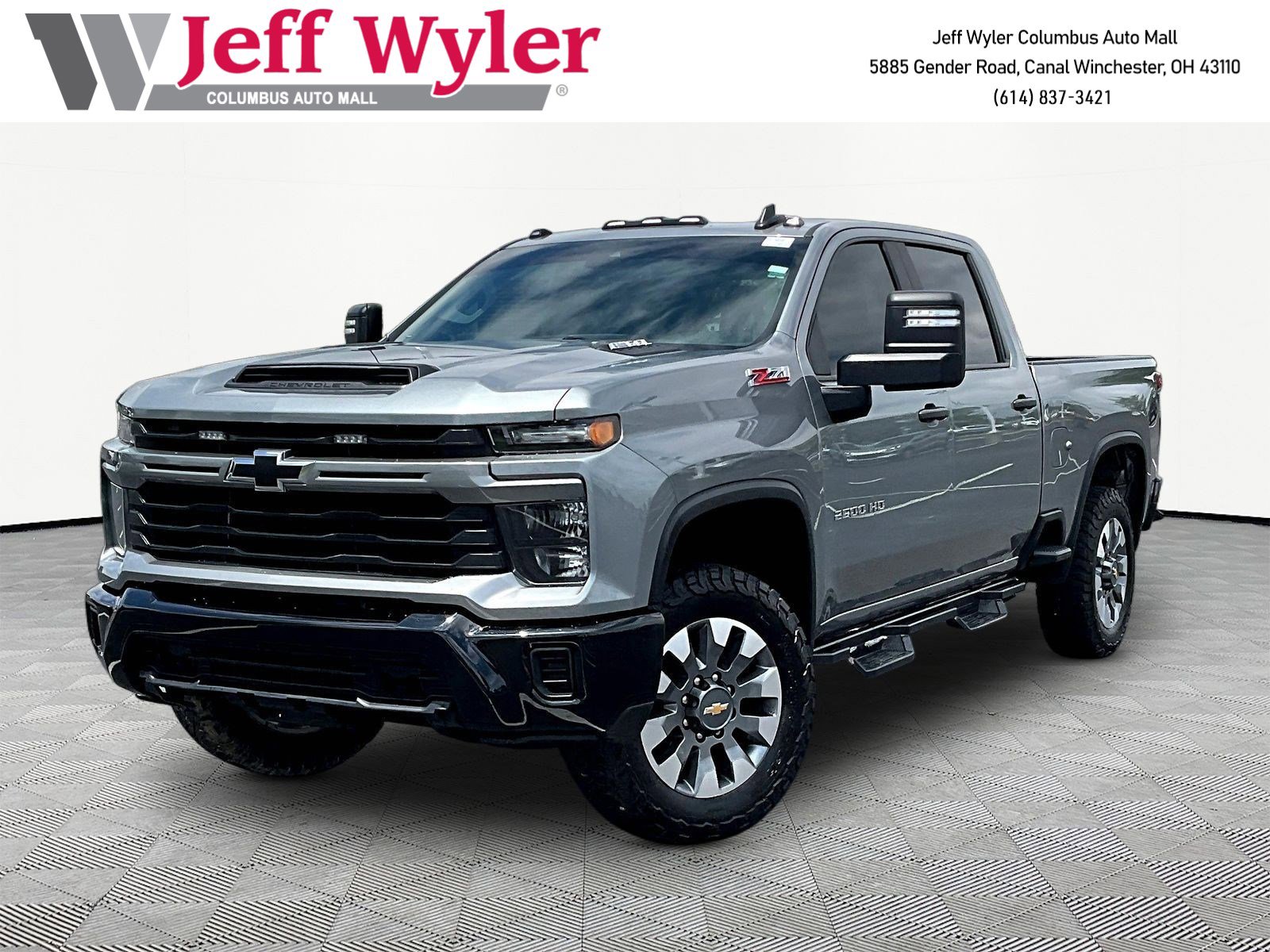 Used 2024 Chevrolet Silverado 2500 Custom w/ Custom Value Package AWD/4WD image 1